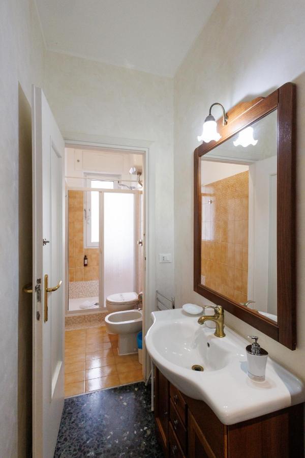 Casa Vittoria Di San Martino Affittacamere Genova Kültér fotó
