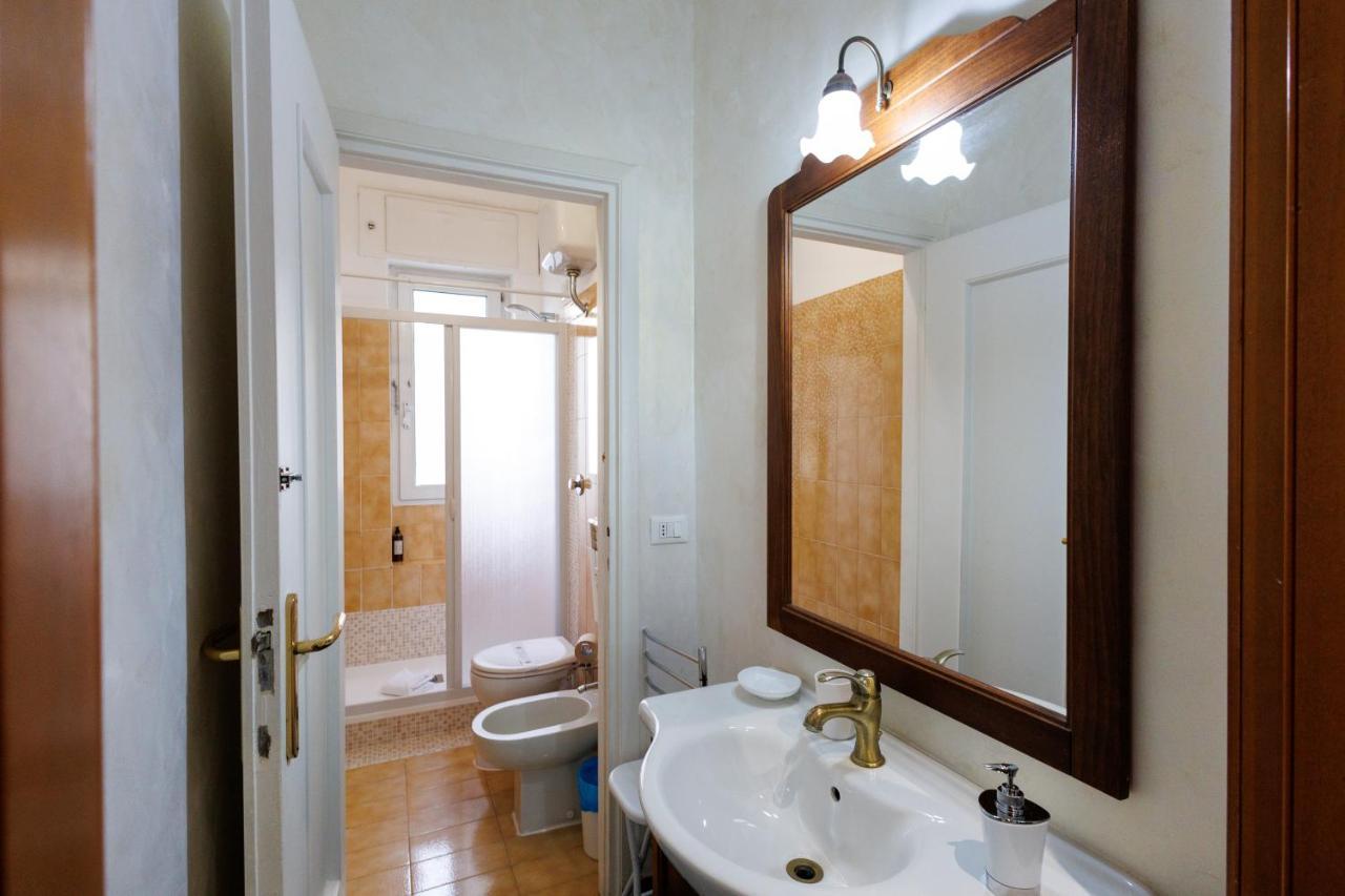 Casa Vittoria Di San Martino Affittacamere Genova Kültér fotó