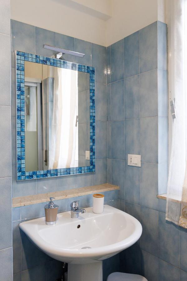 Casa Vittoria Di San Martino Affittacamere Genova Kültér fotó